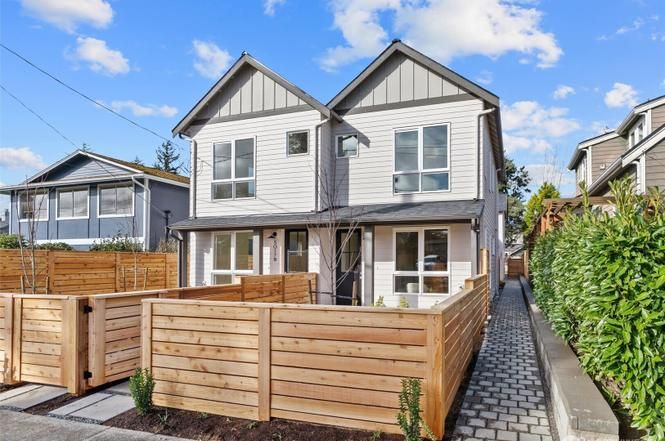 Sea Breeze homes behind a cedar fence