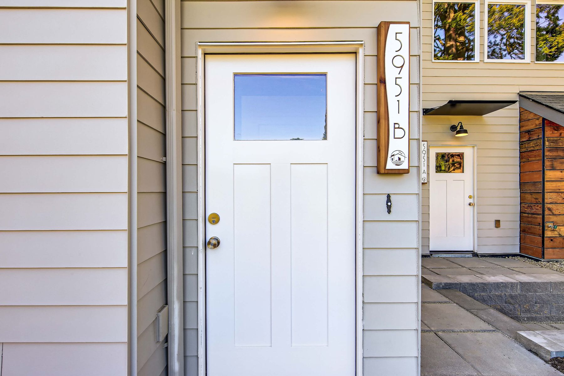 Cottage entry with house numbers